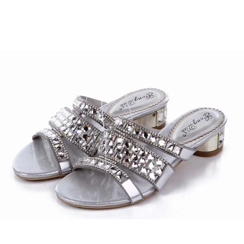 New 2017 Big Size 34-42 Women Silver Rhinestone Fashion Comfortable Summer Thick Heels Sandals Ladies Slippers Woman Party shoes
New 2017 Big Size 34-42 Women Silver Rhinestone Fashion Comfortable Summer Thick Heels Sandals Ladies Slippers Woman Party shoes