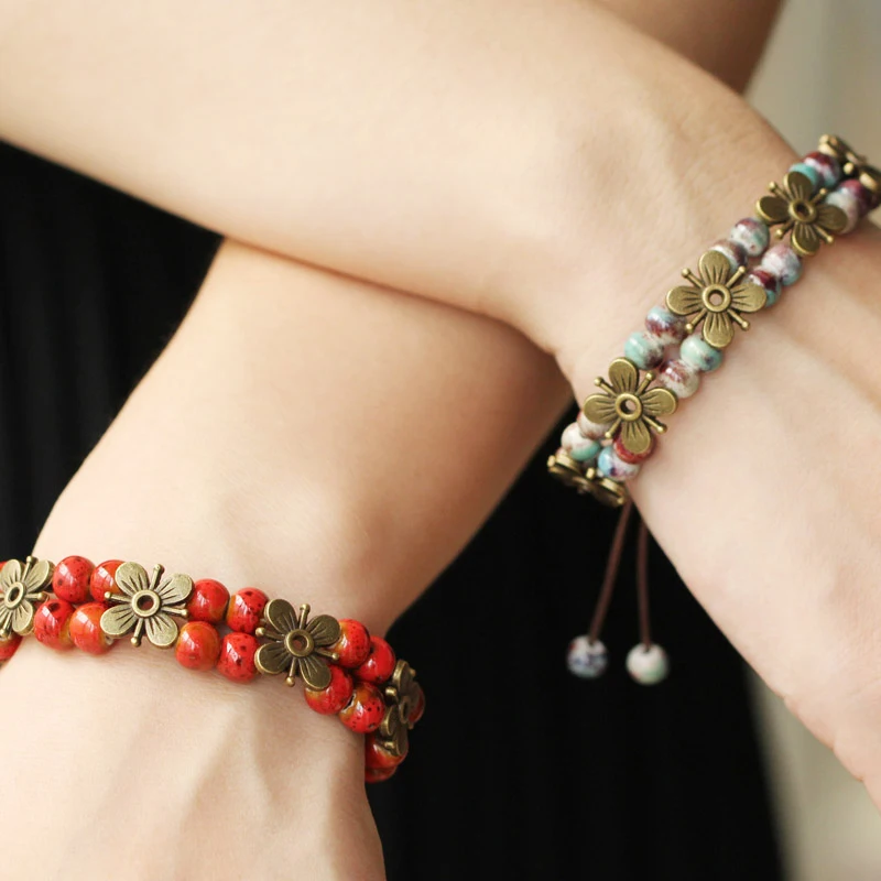 Bohemian hand chain korean version of retro fashion accessories sweet girl's bracelet jewelry gift.
Bohemian hand chain korean version of retro fashion accessories sweet girl's bracelet jewelry gift.