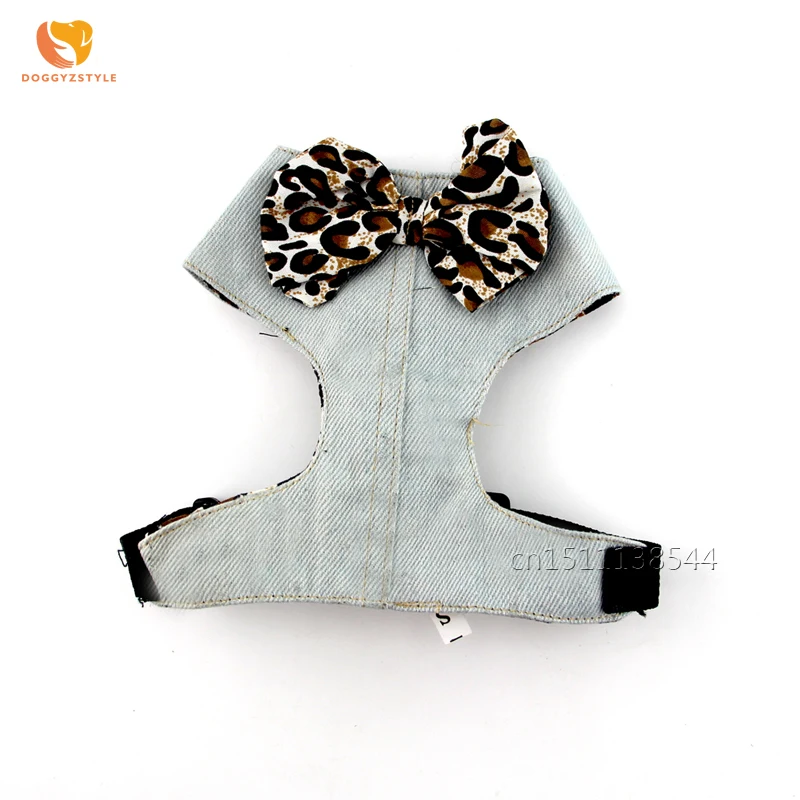 Denim Leopard Dog Chest Strap Bow Tie Pattern Pet Vest Breathable Dog Harness Puppy Cat Products For Small Dogs Chihuahua
Denim Leopard Dog Chest Strap Bow Tie Pattern Pet Vest Breathable Dog Harness Puppy Cat Products For Small Dogs Chihuahua