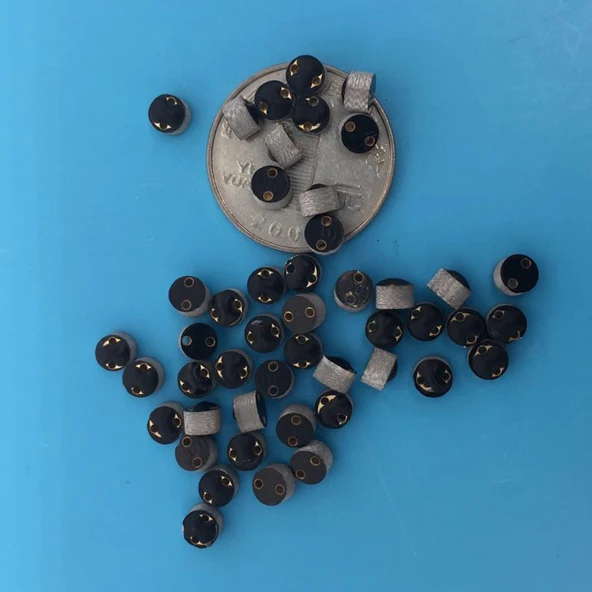 diameter 5mm thickness 3mm UHF RFID mini metal tags RF passive cards for tools management
diameter 5mm thickness 3mm UHF RFID mini metal tags RF passive cards for tools management