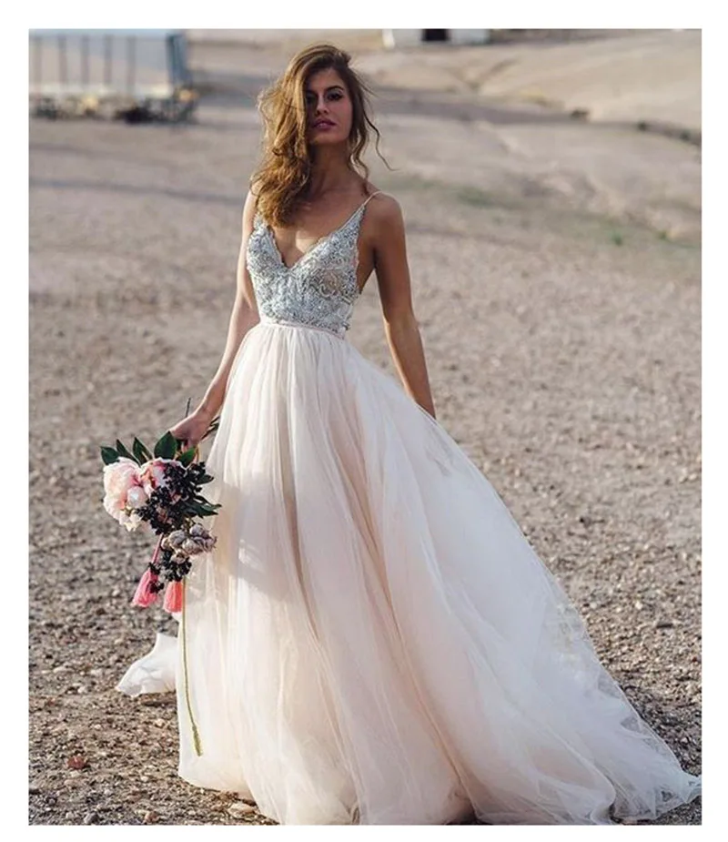 2019 Light Pink Spaghetti Straps with Flowers Wedding Dresses Appliques Sexy Bride Dress Backless Vestido De Novia Playa Gowns
2019 Light Pink Spaghetti Straps with Flowers Wedding Dresses Appliques Sexy Bride Dress Backless Vestido De Novia Playa Gowns