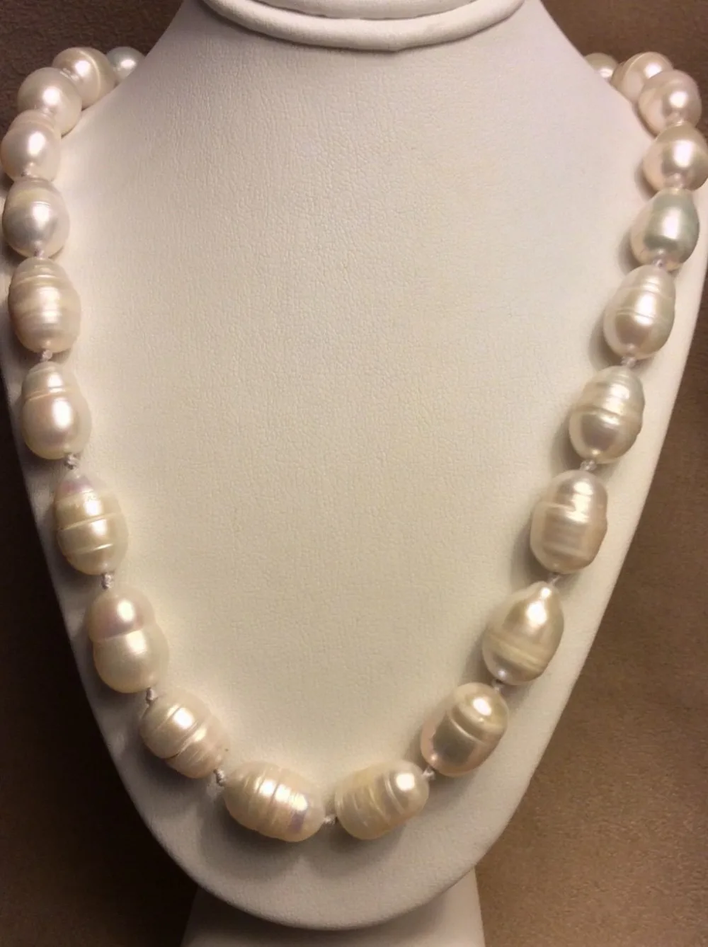 Free Shipping >>BEAUTIFUL 10-12MM SOUTH SEA BAROQUE WHITE PEARL NECKLACE 18
Free Shipping >>BEAUTIFUL 10-12MM SOUTH SEA BAROQUE WHITE PEARL NECKLACE 18