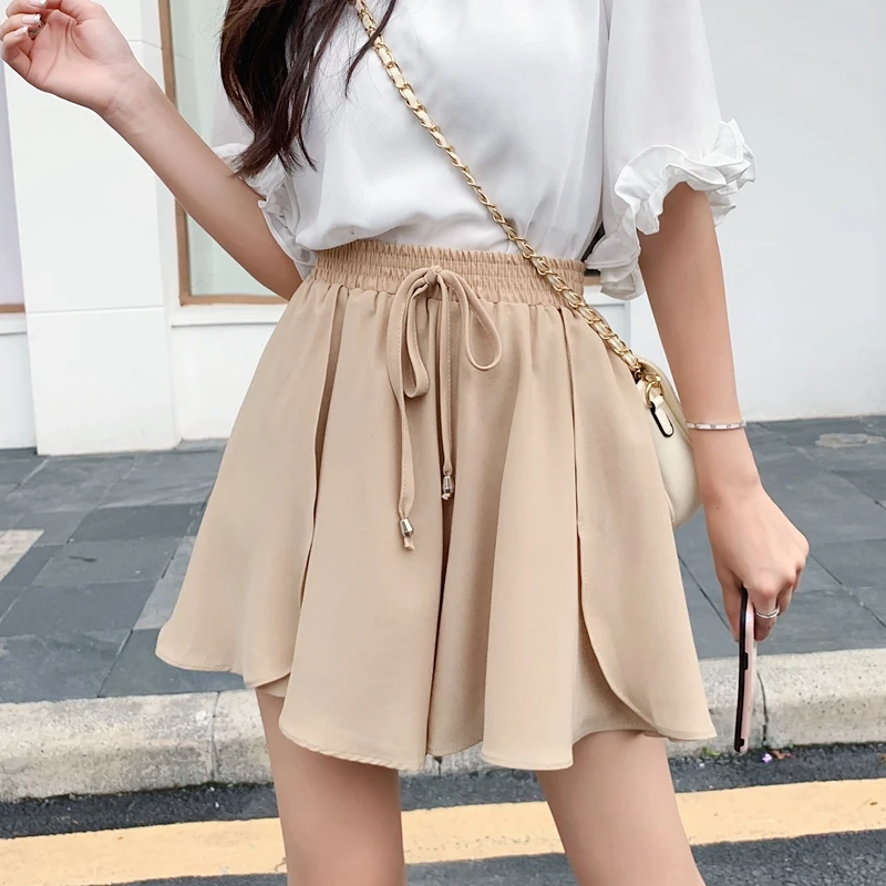 FMFSSOM Summer Female High Waist Ruffle Chiffon Wide Leg Pants Short Skirt Elastic Waist Tie Up Solid Loose Casual Lady Culottes
FMFSSOM Summer Female High Waist Ruffle Chiffon Wide Leg Pants Short Skirt Elastic Waist Tie Up Solid Loose Casual Lady Culottes
