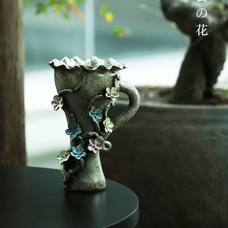 Original ceramic furnishing articles Creative joker soft outfit crafts European floral organ The sitting room the vase
Original ceramic furnishing articles Creative joker soft outfit crafts European floral organ The sitting room the vase