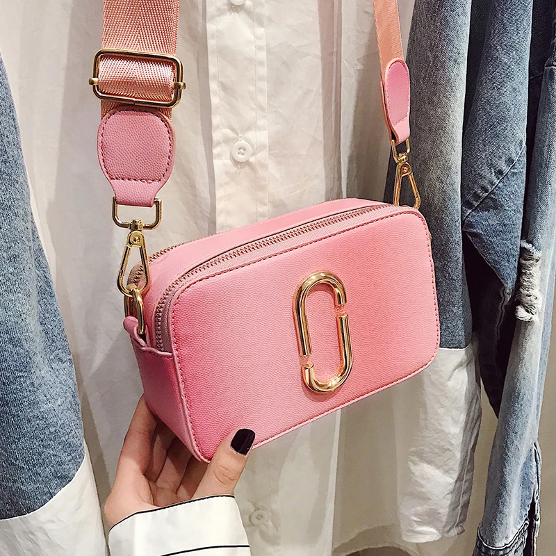 high quality small satchels ladies clutch gold buckle woman handbags 2019 new bag
high quality small satchels ladies clutch gold buckle woman handbags 2019 new bag
