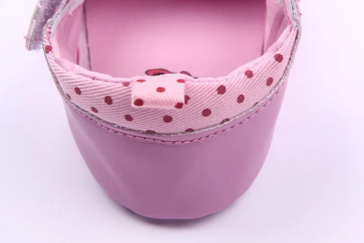 2389257372_688950238