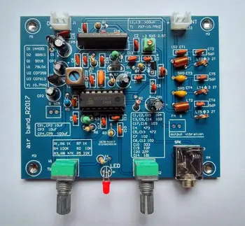 R2017 Aviation band receiver 118-136MHz High sensitivity aviation radio AM FOR calls between aircraft and tower VHF antenna
R2017 Aviation band receiver 118-136MHz High sensitivity aviation radio AM FOR calls between aircraft and tower VHF antenna