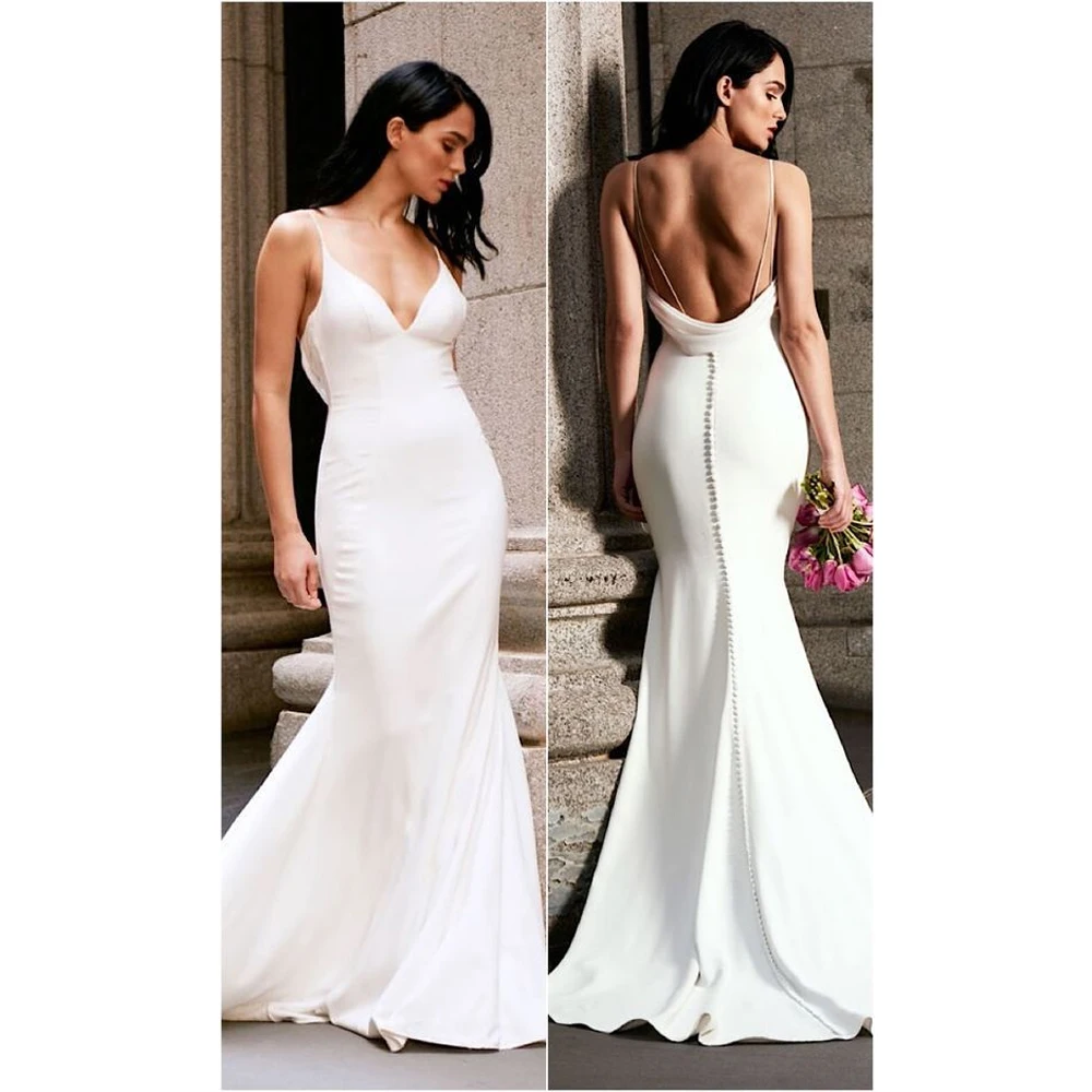 Sexy Women's White Dress Slim Paghetti Strap Deep V-neck Sleeveless Backless High Waist Mermaid Dress And Floor-length Dress
Sexy Women's White Dress Slim Paghetti Strap Deep V-neck Sleeveless Backless High Waist Mermaid Dress And Floor-length Dress