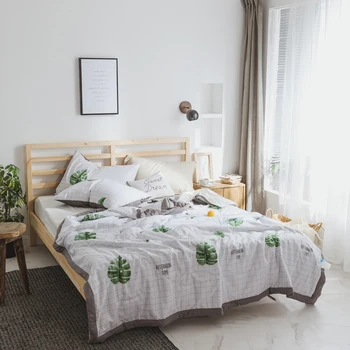 2019 Thin Throws Blanket Leaves Print Summer Comforter Kids Adults stiching Quilt (No Pillowcase) 
2019 Thin Throws Blanket Leaves Print Summer Comforter Kids Adults stiching Quilt (No Pillowcase)