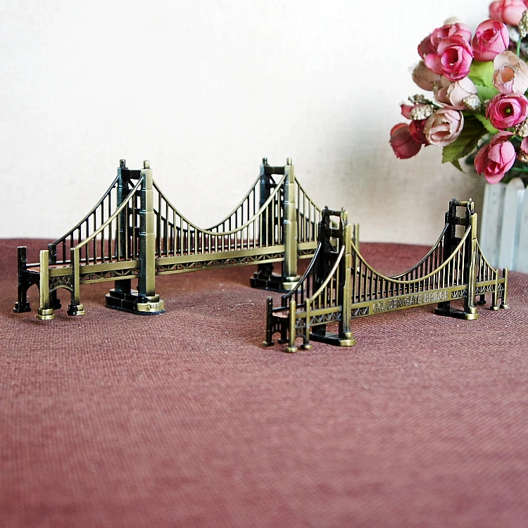 World Famous Landmark Souvenir USA Bronze Golden Gate Bridge Model for Decor and Gift Home decoration
World Famous Landmark Souvenir USA Bronze Golden Gate Bridge Model for Decor and Gift Home decoration