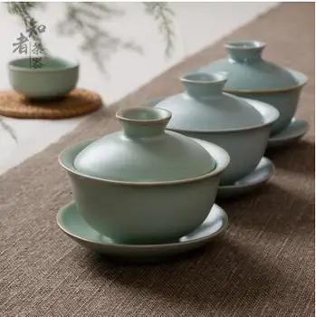 hot sale ru kiln pigmented anxi tieguanyin gaiwan three-piece set double line jingdezhen white tea tool
hot sale ru kiln pigmented anxi tieguanyin gaiwan three-piece set double line jingdezhen white tea tool