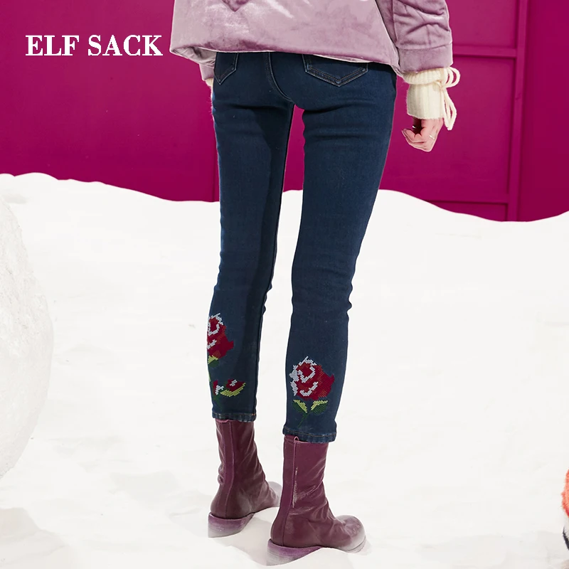 ELF SACK New Fashion Woman Jeans Cotton Casual Straight Plaid Pants Women Mid Rose Print Femme Streetwear Trousers Female Pants
ELF SACK New Fashion Woman Jeans Cotton Casual Straight Plaid Pants Women Mid Rose Print Femme Streetwear Trousers Female Pants