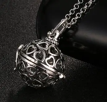 SHIYING 2019 3 colour hearts with Multicolor 16mm Pregnancy chime Ball Angle Ball Copper Metal Maternity Necklace SYYF0086
SHIYING 2019 3 colour hearts with Multicolor 16mm Pregnancy chime Ball Angle Ball Copper Metal Maternity Necklace SYYF0086