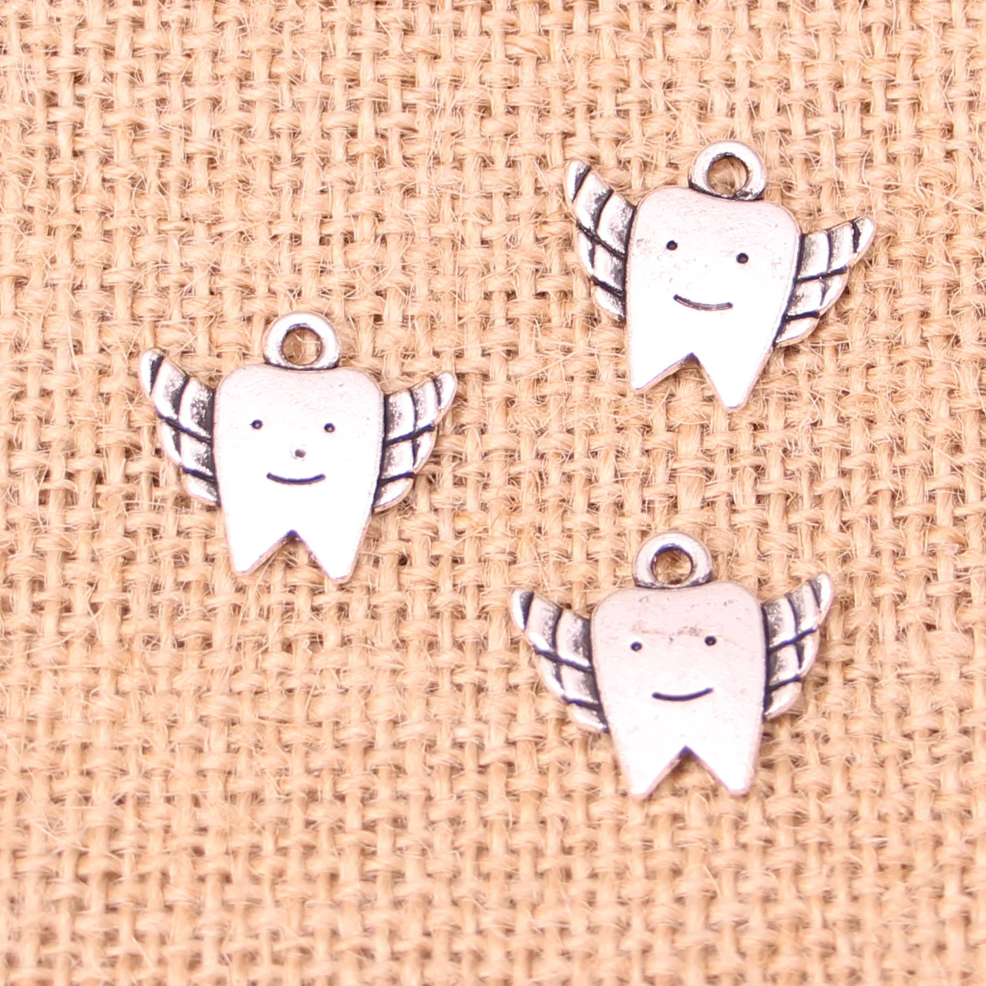 16pcs Tibetan Silver Plated tooth fairy teeth Charms Pendants for Jewelry Making DIY Handmade Craft 20*18mm
16pcs Tibetan Silver Plated tooth fairy teeth Charms Pendants for Jewelry Making DIY Handmade Craft 20*18mm