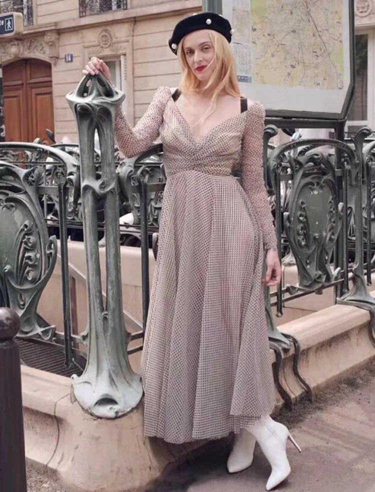 Top Grade New Fashion Evening Party Long Dress 2019 Spring Women Sexy Deep V-Neck Polka Dot Mesh Long Sleeve Maxi Dress Clubwear
Top Grade New Fashion Evening Party Long Dress 2019 Spring Women Sexy Deep V-Neck Polka Dot Mesh Long Sleeve Maxi Dress Clubwear