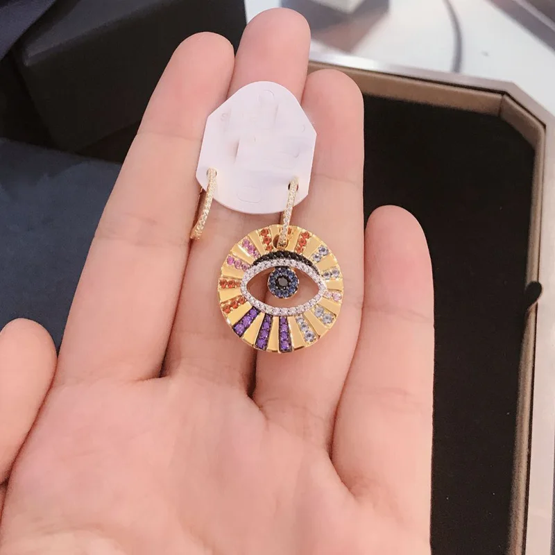 GODKI Monaco Design Mismatch Luxury Yellow Gold Turkish Eye Hoop Earrings Colorful Cubic Zirconia Women Jewelry 
GODKI Monaco Design Mismatch Luxury Yellow Gold Turkish Eye Hoop Earrings Colorful Cubic Zirconia Women Jewelry