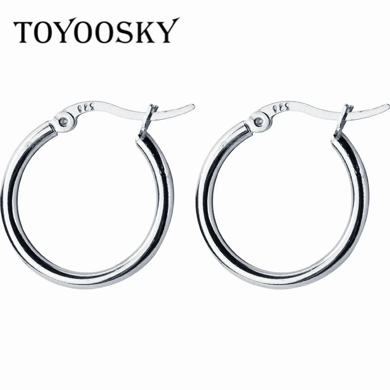 TOYOOSKY 925 Sterling Silver Simple Round Earrings For Women Girls 2018 Fashion Piercing Ear Jewelry
TOYOOSKY 925 Sterling Silver Simple Round Earrings For Women Girls 2018 Fashion Piercing Ear Jewelry