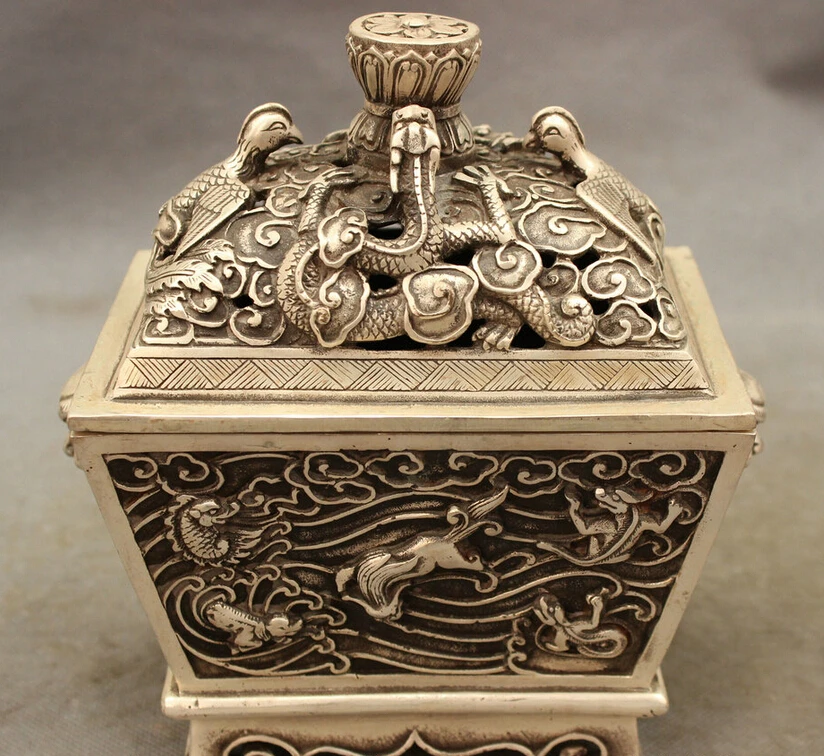 shipping USPS to USA S1398 Tibet Silver Buddhim Dragon Fish Beast Statue PiXiu Lion Incense Burner Censer
shipping USPS to USA S1398 Tibet Silver Buddhim Dragon Fish Beast Statue PiXiu Lion Incense Burner Censer