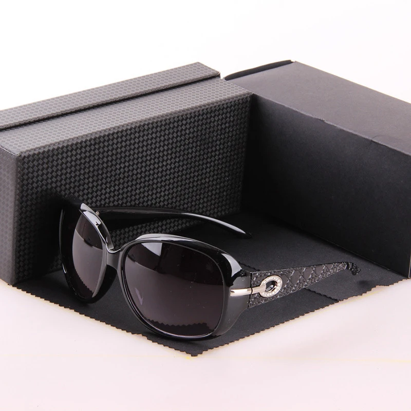 Vintage Fashion Diamond Sunglasses Women Brand Designer Ladies Sun glasses For Women Lunette De Soleil Oculos De Sol Feminino
Vintage Fashion Diamond Sunglasses Women Brand Designer Ladies Sun glasses For Women Lunette De Soleil Oculos De Sol Feminino