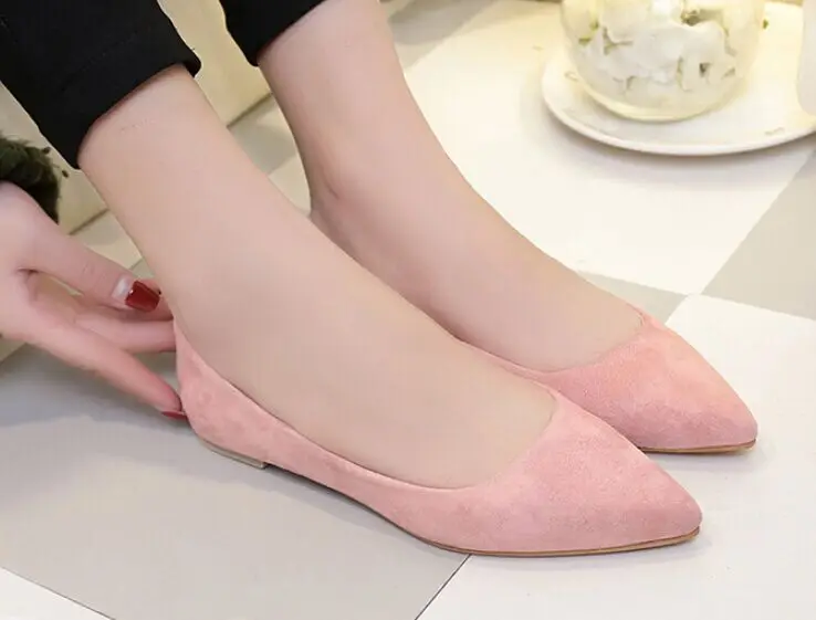 2019New Women Suede Flats Fashion High Quality Basic Mixed Colors Pointy Toe Ballerina Ballet Flat Slip On Shoes
2019New Women Suede Flats Fashion High Quality Basic Mixed Colors Pointy Toe Ballerina Ballet Flat Slip On Shoes