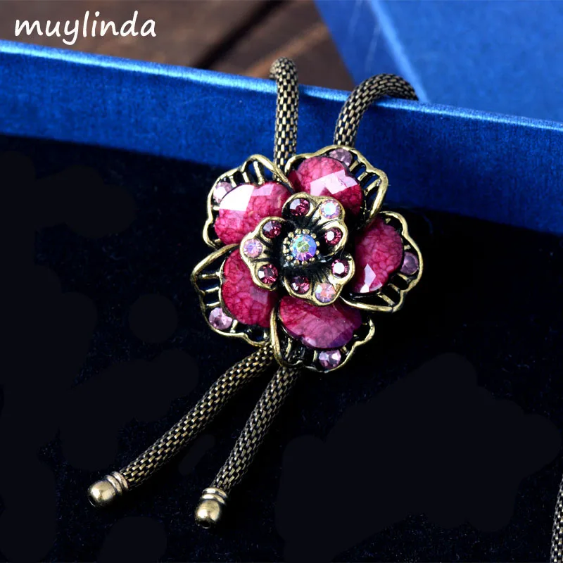 Retro Floral Flower Necklace Accessories Long Chain Antique Metal Sweater Necklace Jewelry For Women
Retro Floral Flower Necklace Accessories Long Chain Antique Metal Sweater Necklace Jewelry For Women