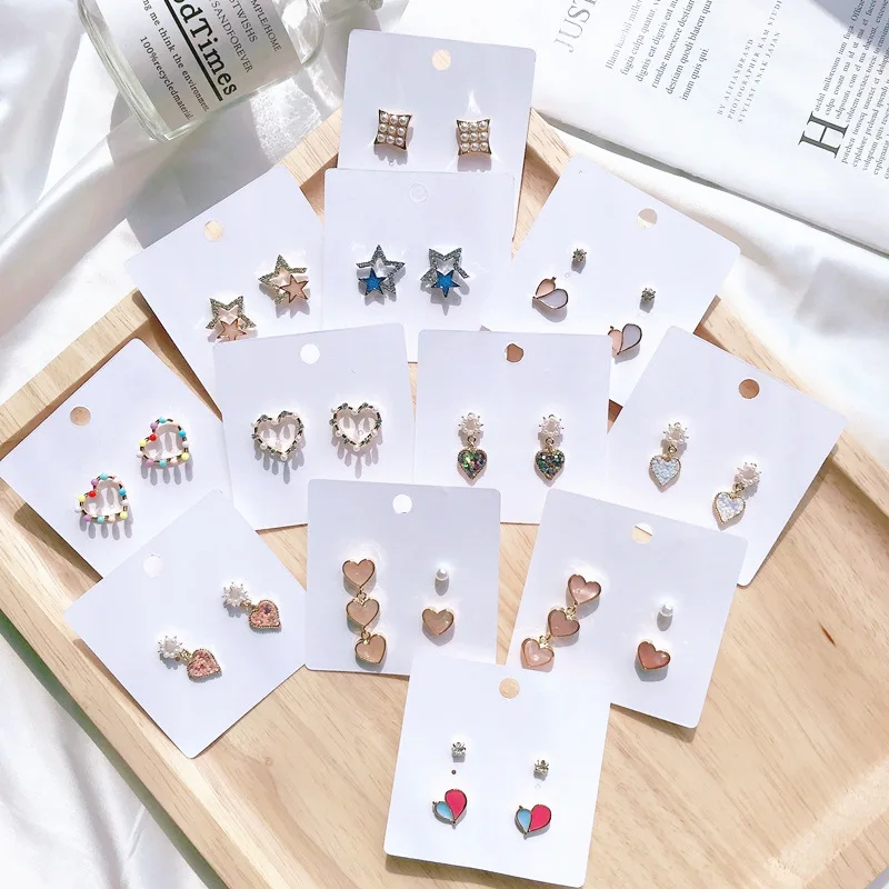 Korean Sweet Stud Earrings For Women Japanese Love Heart Brincos Statement Shiny Star Ear Jewelry Crystal boucle d'oreille femme
Korean Sweet Stud Earrings For Women Japanese Love Heart Brincos Statement Shiny Star Ear Jewelry Crystal boucle d'oreille femme