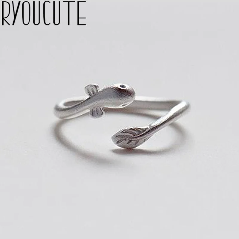 Bijoux Ladies New Snake Leaf Silver 925 Rings for Women Gifts Vintage Large Adjustable Size Rings Luxury Sterling Silver Jewelry
Bijoux Ladies New Snake Leaf Silver 925 Rings for Women Gifts Vintage Large Adjustable Size Rings Luxury Sterling Silver Jewelry