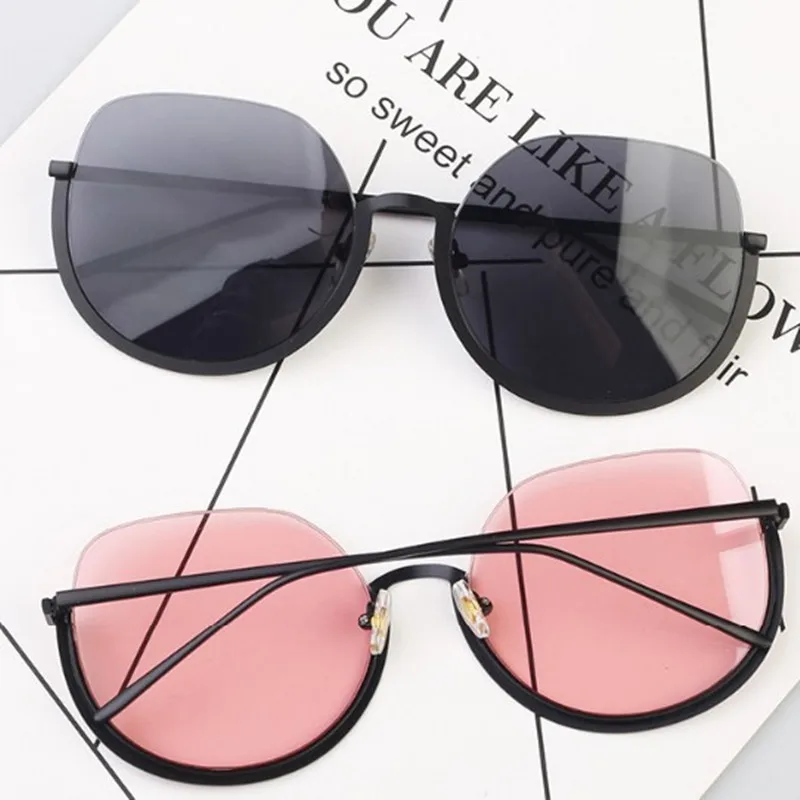 2019 New Round Sunglasses Women Driving Vintage Retro Mirror Sun Glasses Fashion Big Box Sun Glasses Female oculos UV400
2019 New Round Sunglasses Women Driving Vintage Retro Mirror Sun Glasses Fashion Big Box Sun Glasses Female oculos UV400