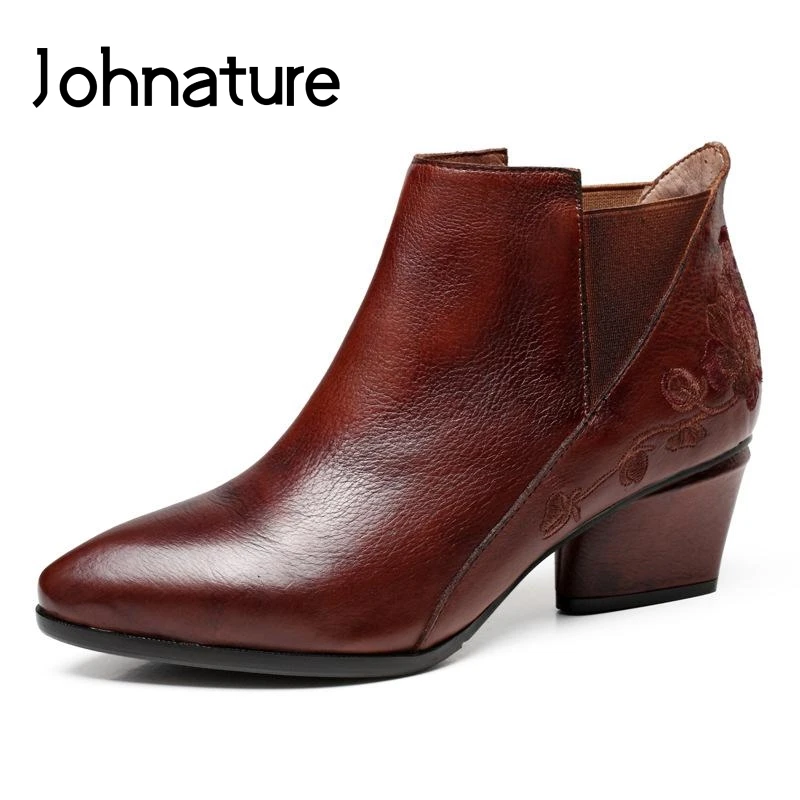Johnature 2019 New Spring/Autumn Retro Pointed Toe Solid Women Shoes Genuine Leather Embroidery Ankle Booties Med Heel
Johnature 2019 New Spring/Autumn Retro Pointed Toe Solid Women Shoes Genuine Leather Embroidery Ankle Booties Med Heel