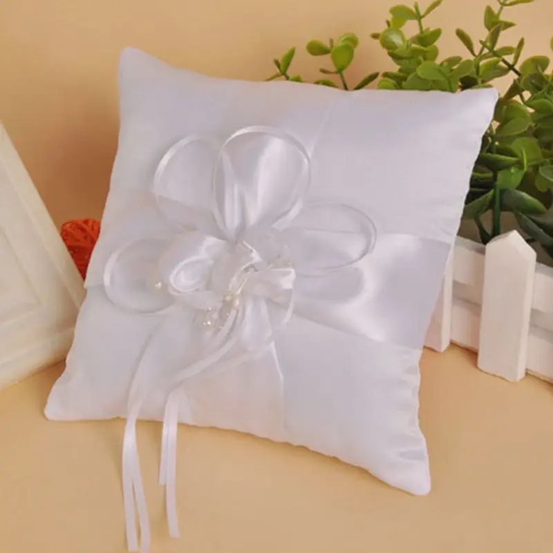 Bud-Pattern Wedding Fake Pearl Decorative Ring Pillow Bride And Groom Tray White Cushions Bearer Holder For Wedding Anniversary
Bud-Pattern Wedding Fake Pearl Decorative Ring Pillow Bride And Groom Tray White Cushions Bearer Holder For Wedding Anniversary
