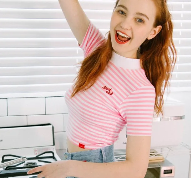T-Shirts Summer Women T-Shirt Stripe Printed Loose Base Casual Short Sleeve O-Neck Tees Tops Heart Club Embroidery Waist Letter
T-Shirts Summer Women T-Shirt Stripe Printed Loose Base Casual Short Sleeve O-Neck Tees Tops Heart Club Embroidery Waist Letter