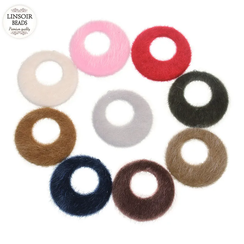 LINSOIR 10pcs/lot Multi Colors Fur Pendants 41mm Round Furry Earrings Necklace Charm Pendant for DIY Jewelry Making
LINSOIR 10pcs/lot Multi Colors Fur Pendants 41mm Round Furry Earrings Necklace Charm Pendant for DIY Jewelry Making