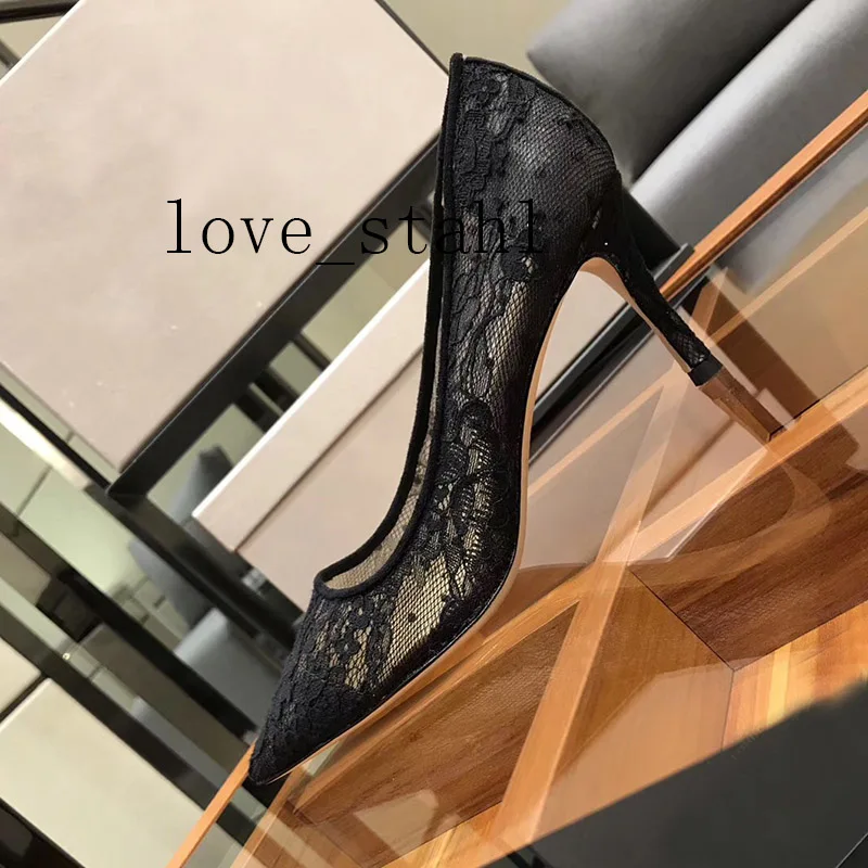 2019 lovestahl Genuine Leather stitching bud silk screen hole pointed high heel embroidery flower pattern wedding party shoes
2019 lovestahl Genuine Leather stitching bud silk screen hole pointed high heel embroidery flower pattern wedding party shoes