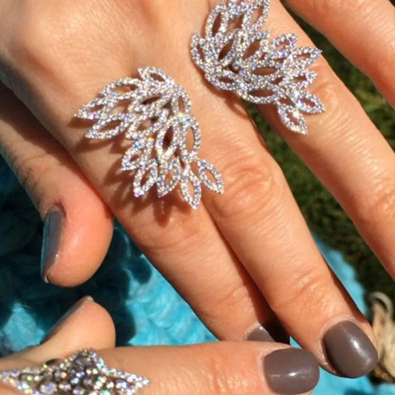New Fashion Luxury crystal Angel wings rings for women silver Zircon finger ring opening ring wedding party jewelry
New Fashion Luxury crystal Angel wings rings for women silver Zircon finger ring opening ring wedding party jewelry