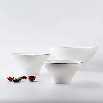 Creative Snow White Ceramic Western Style Dessert Fruit Salad Bowl Gold Plated Platinum Soup Noodles House Tableware Friend Gift
Creative Snow White Ceramic Western Style Dessert Fruit Salad Bowl Gold Plated Platinum Soup Noodles House Tableware Friend Gift