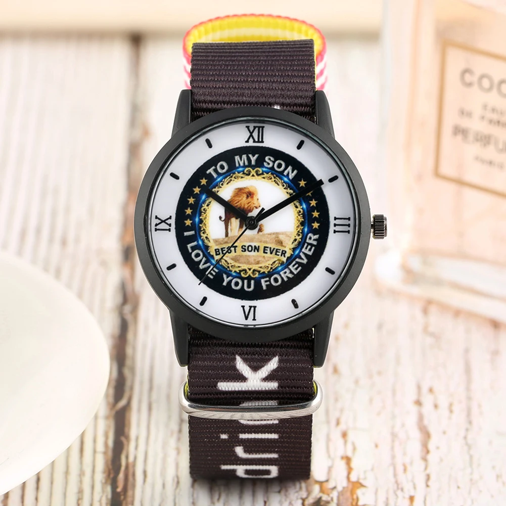 Children's Watch Lion King Pattern Quartz Watch To My Son Logo Dial Watches For Boys Nylon Strap Wristwatch Watch For Kids Child
Children's Watch Lion King Pattern Quartz Watch To My Son Logo Dial Watches For Boys Nylon Strap Wristwatch Watch For Kids Child