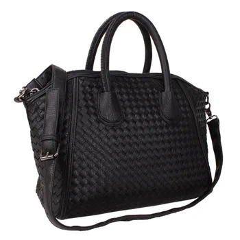 Korean version of Chaozhou fashion ladies'bags with large capacity knitted smiling face hand crossbody bag
Korean version of Chaozhou fashion ladies'bags with large capacity knitted smiling face hand crossbody bag