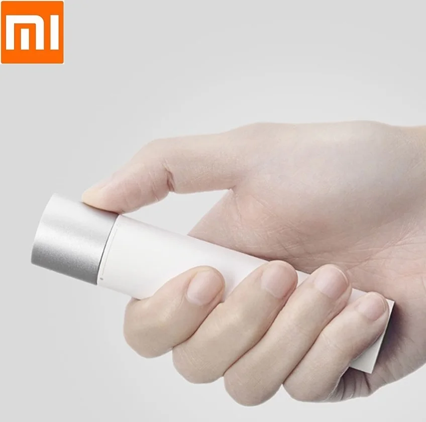 Xiaomi Portable Flashlights Luminance Adjustable Modes Rotatable Lamp Head 3350mAh Lithium Battery USB Charging Port
Xiaomi Portable Flashlights Luminance Adjustable Modes Rotatable Lamp Head 3350mAh Lithium Battery USB Charging Port