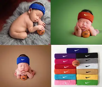 Baby photo shoot props sports little ornaments newborn basketball Headband costume studio accessories
Baby photo shoot props sports little ornaments newborn basketball Headband costume studio accessories