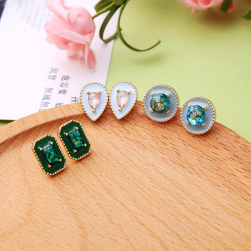 Fashion Jewelry Tiny Geometric Round Love Heart Stud Earrings For Women Cute Resin Alloy Earring Wholesale Gift Accessories
Fashion Jewelry Tiny Geometric Round Love Heart Stud Earrings For Women Cute Resin Alloy Earring Wholesale Gift Accessories