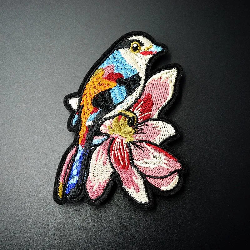 Bird Size: 6.4x8.5cm Iron On Patches Sewing Embroidered Applique for Jacket Clothes Stickers Badge DIY Apparel Accessories
Bird Size: 6.4x8.5cm Iron On Patches Sewing Embroidered Applique for Jacket Clothes Stickers Badge DIY Apparel Accessories