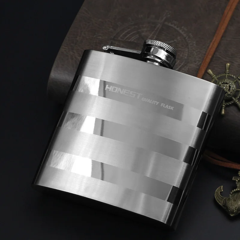 Outdoor portable portable flagon 304 stainless steel hip flask 6 oz Russia small stripe metal bottle wine flagon
Outdoor portable portable flagon 304 stainless steel hip flask 6 oz Russia small stripe metal bottle wine flagon