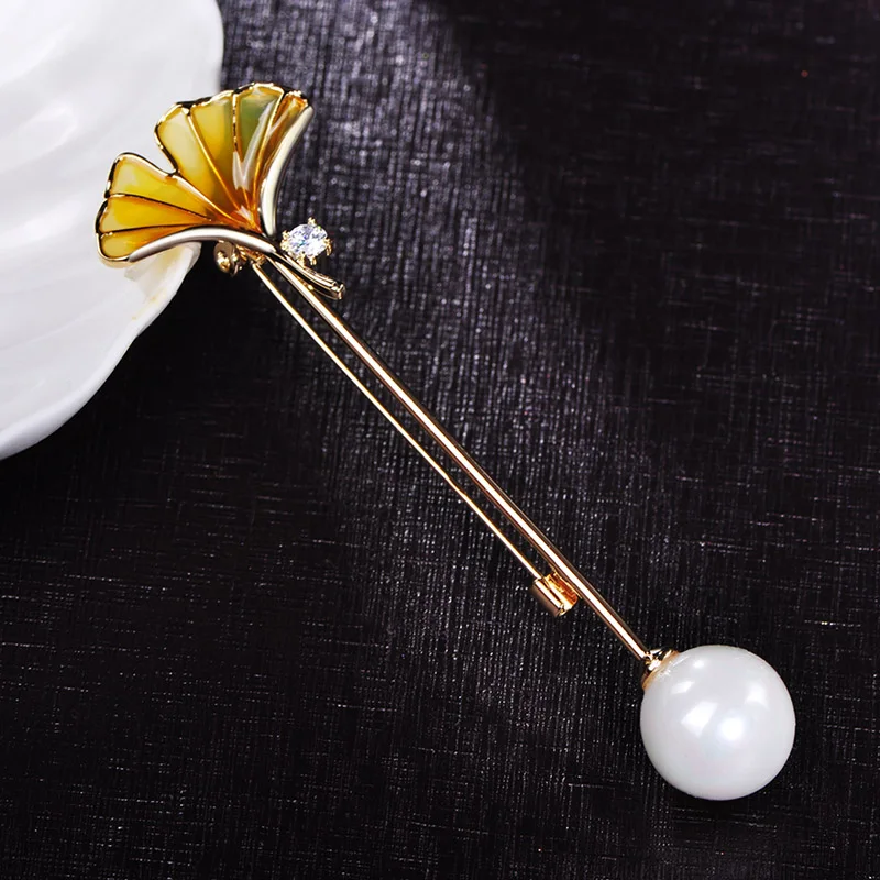 Madrry Fashion Maple Leaf Shape Brooches Yellow Enamel Zircon Brooch Women Men Dress Coat Collar Pins Party Daily Jewelry Gifts
Madrry Fashion Maple Leaf Shape Brooches Yellow Enamel Zircon Brooch Women Men Dress Coat Collar Pins Party Daily Jewelry Gifts