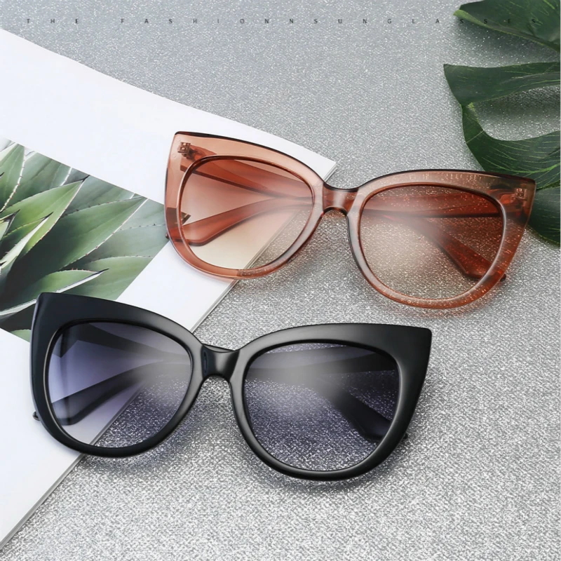 FENCHI sunglasses women cateye vintage designer brand sun glasses for ladies shiny punk gafas de sol occhiali da sole uomo
FENCHI sunglasses women cateye vintage designer brand sun glasses for ladies shiny punk gafas de sol occhiali da sole uomo