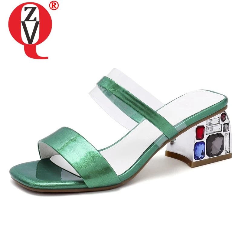ZVQ summer new fashion sexy woman sandals open toe genuine leather woman slippers outside high hoof heels crystal ladies shoes
ZVQ summer new fashion sexy woman sandals open toe genuine leather woman slippers outside high hoof heels crystal ladies shoes