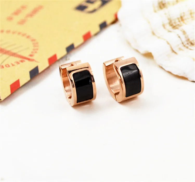 YUNRUO New Arrival Sweet Shell Stud Earring Titanium Steel Rose Gold Color Jewelry Woman Fashion Accessories Gift Free Shipping 
YUNRUO New Arrival Sweet Shell Stud Earring Titanium Steel Rose Gold Color Jewelry Woman Fashion Accessories Gift Free Shipping