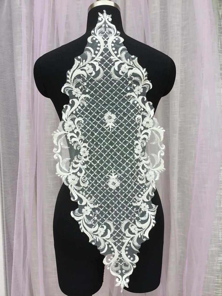 1 Piece High end beaded lace patch ivory wedding lace applique with pearls mesh embroidered bride dress lace flowers!
1 Piece High end beaded lace patch ivory wedding lace applique with pearls mesh embroidered bride dress lace flowers!