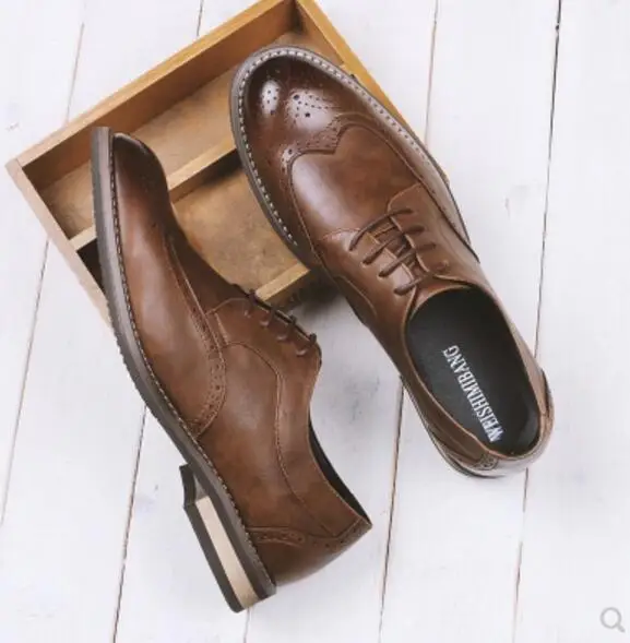 2017 Luxury Man Dress Wing Tip Carved Brogue Shoes Italian Genuine Leather Oxfords Pointed Toe Wedding Flats For Bridal male
2017 Luxury Man Dress Wing Tip Carved Brogue Shoes Italian Genuine Leather Oxfords Pointed Toe Wedding Flats For Bridal male
