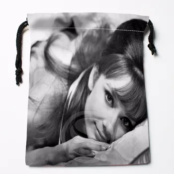 Fl-Q5 New Audrey Hepburn Custom Logo Printed receive bag Bag Compression Type drawstring bags size 18X22cm 711-#F-L5
Fl-Q5 New Audrey Hepburn Custom Logo Printed receive bag Bag Compression Type drawstring bags size 18X22cm 711-#F-L5