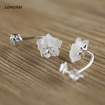 High quality 925 Sterling silver ornaments ladies fashion exquisite white crystal earrings female jewelry flowers carve gift
High quality 925 Sterling silver ornaments ladies fashion exquisite white crystal earrings female jewelry flowers carve gift